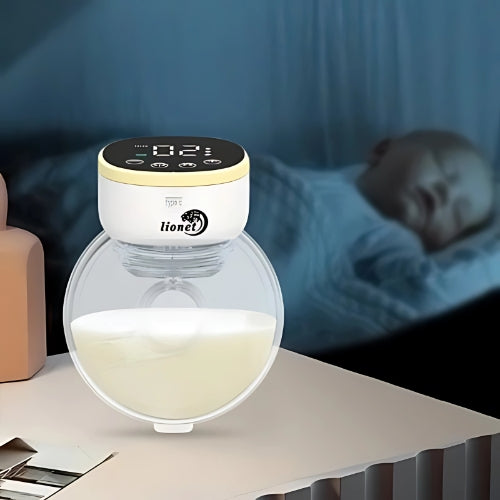 tire-lait main libre bébé dort paisiblement